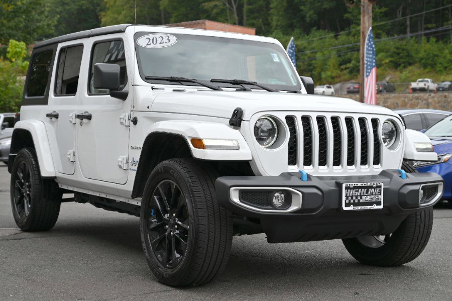 Used 2023 Jeep Wrangler Sahara image 10