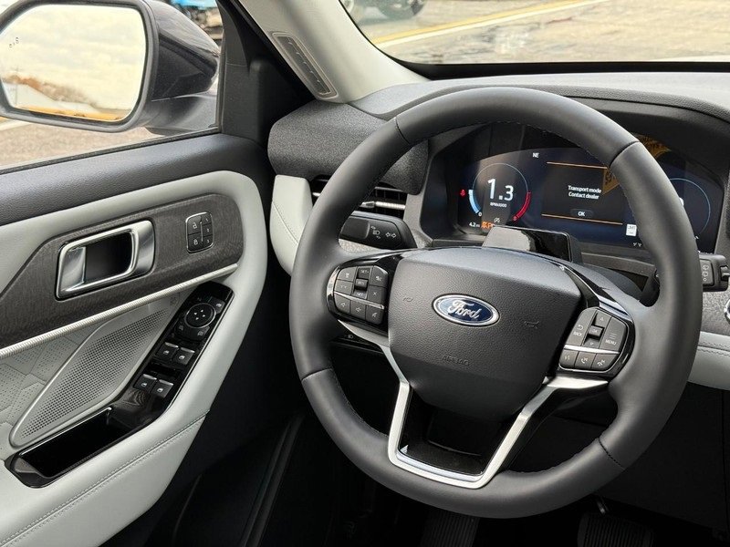 New 2026 Ford Explorer Platinum w/ LUX Leather Package image 10