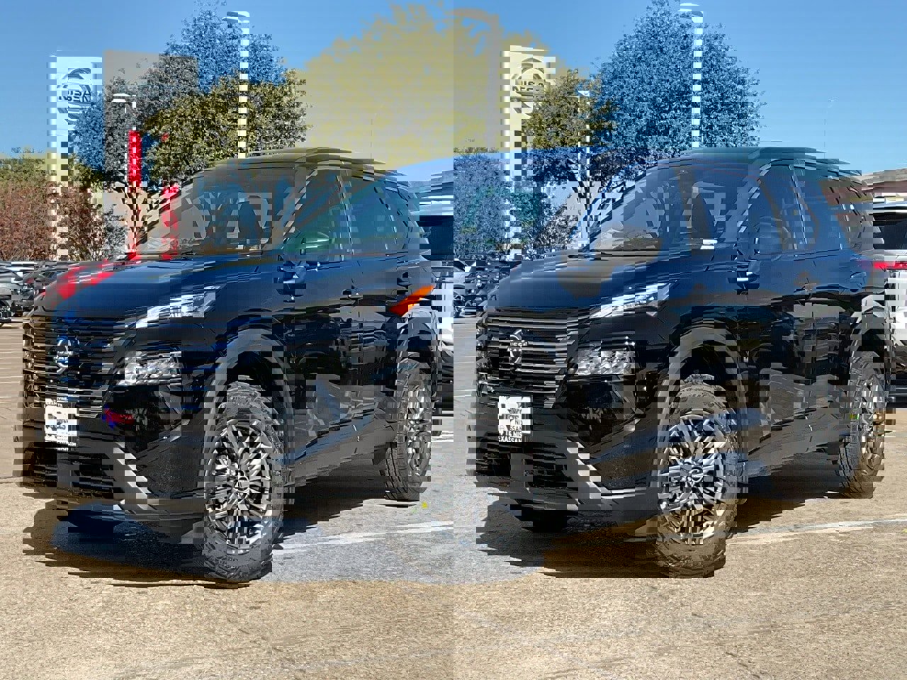 New 2026 Nissan Rogue S image 2