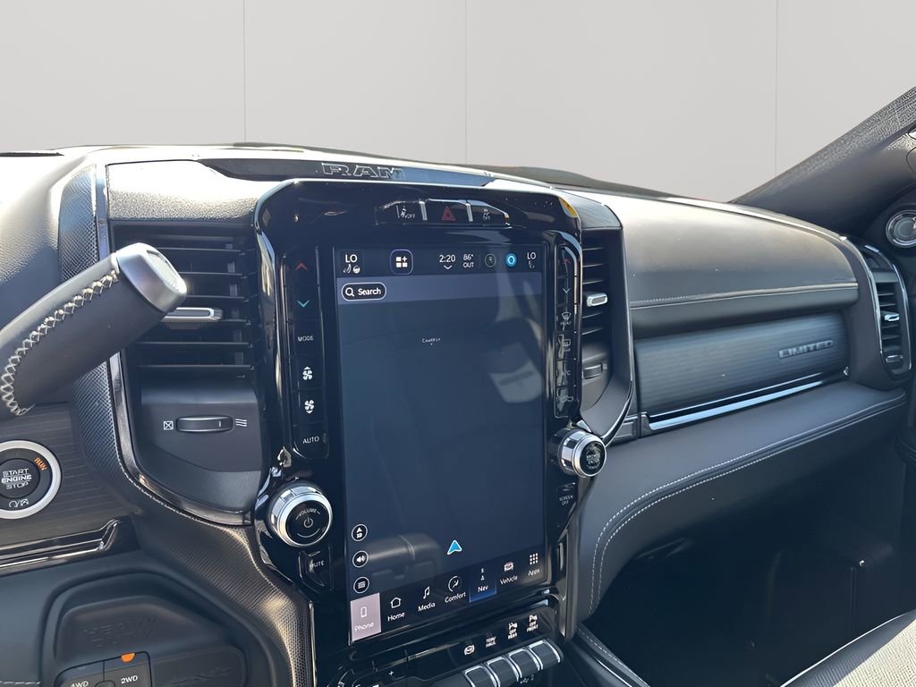 Used 2024 RAM 2500 Limited image 34