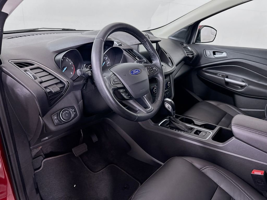 Used 2018 Ford Escape SEL image 9