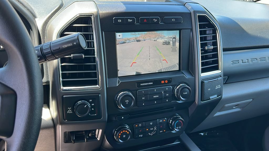 Certified 2018 Ford F250 XLT w/ XLT Premium Package AWD/4WD image 18