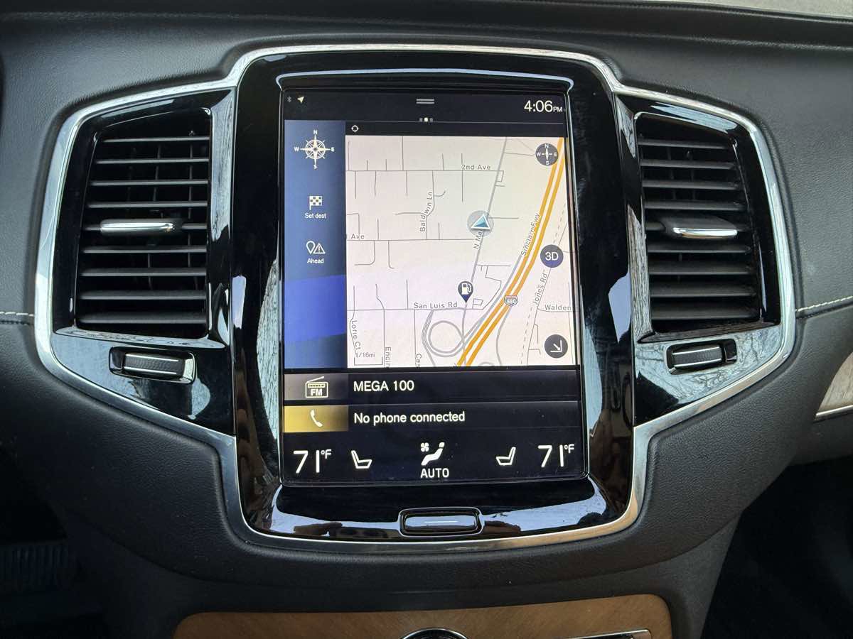 Used 2017 Volvo XC90 T6 Inscription w/ Vision Package image 22