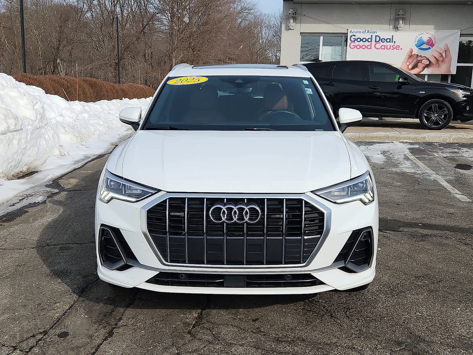 Used 2025 Audi Q3 2.0T Premium image 2