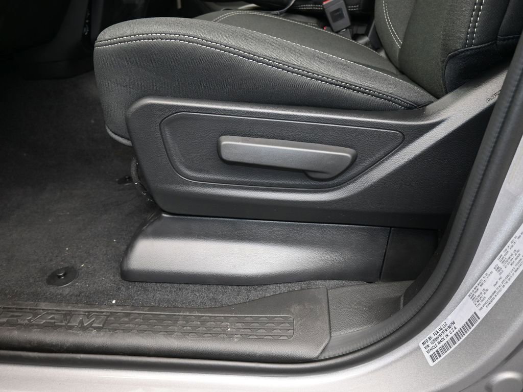 New 2026 RAM 1500 Classic Warlock image 14