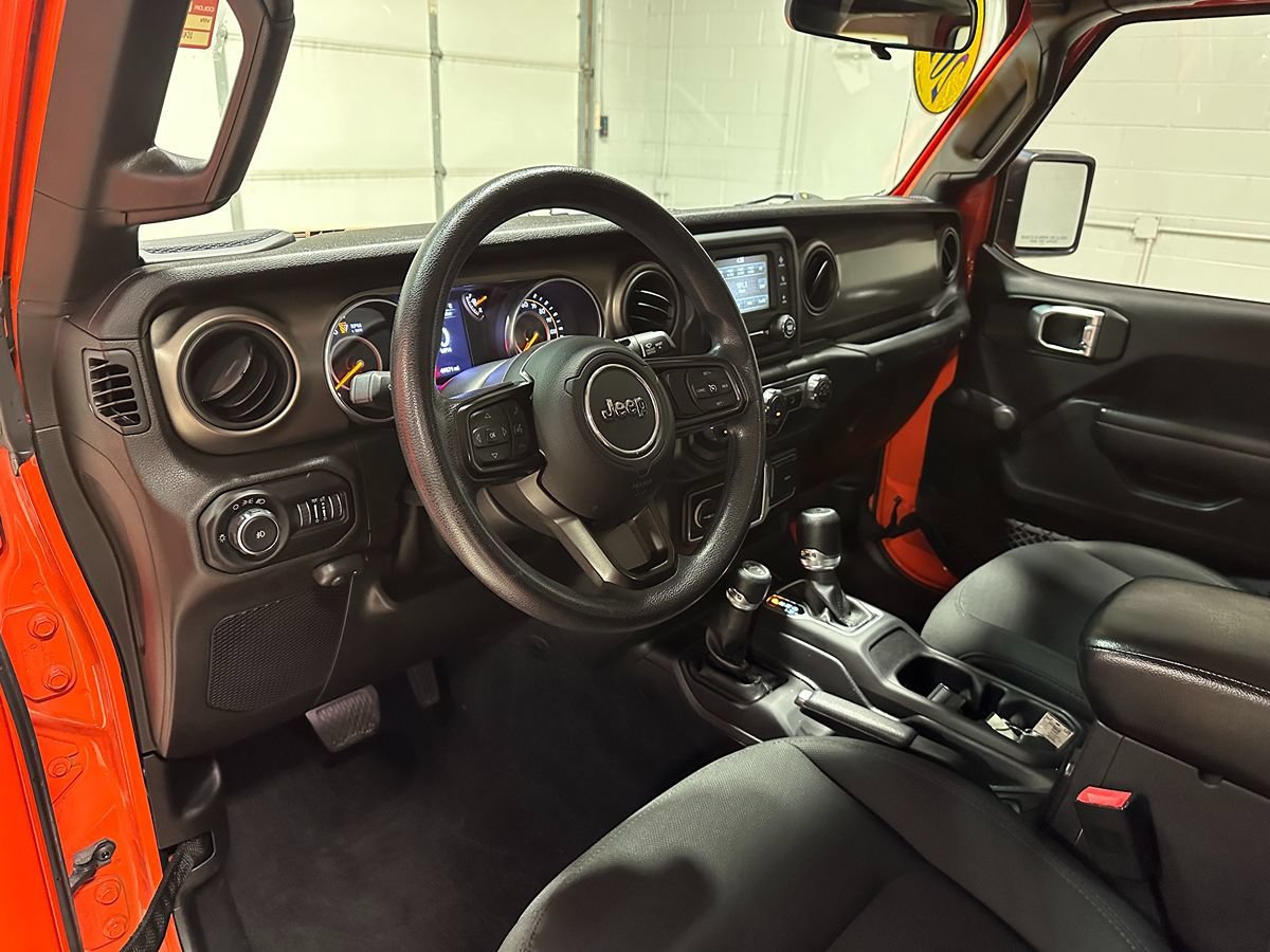 Used 2018 Jeep Wrangler Unlimited Sport AWD/4WD image 27