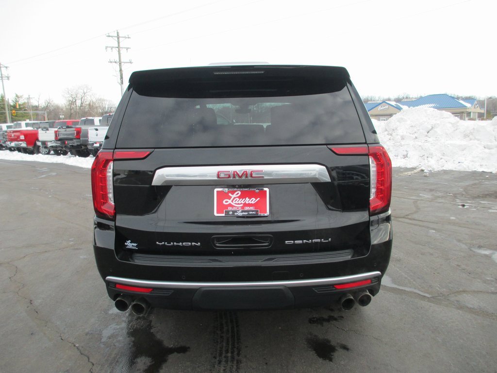 Used 2021 GMC Yukon Denali w/ Denali Premium Package image 5