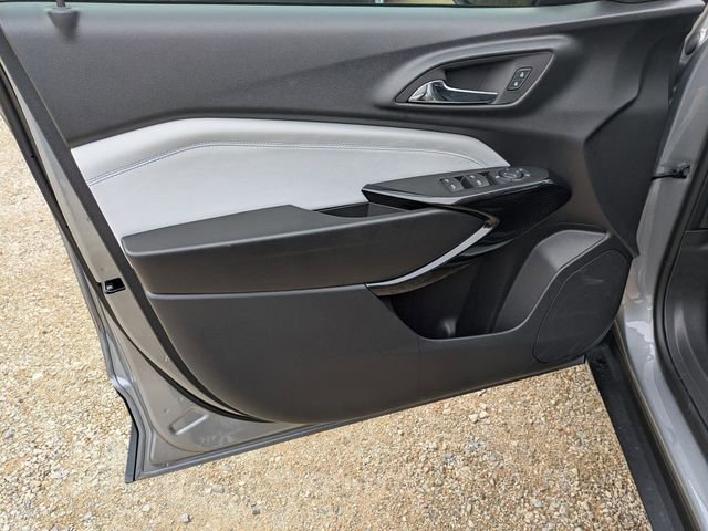 New 2026 Chevrolet Trax LT image 8