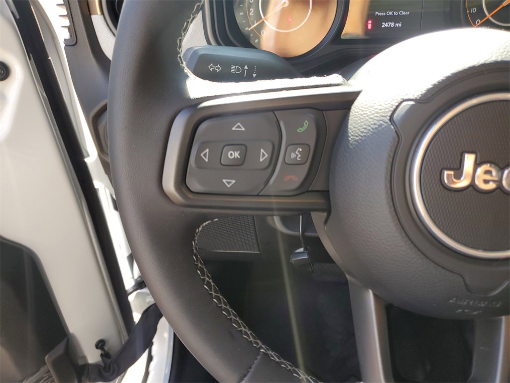 Used 2025 Jeep Wrangler Sport S image 23