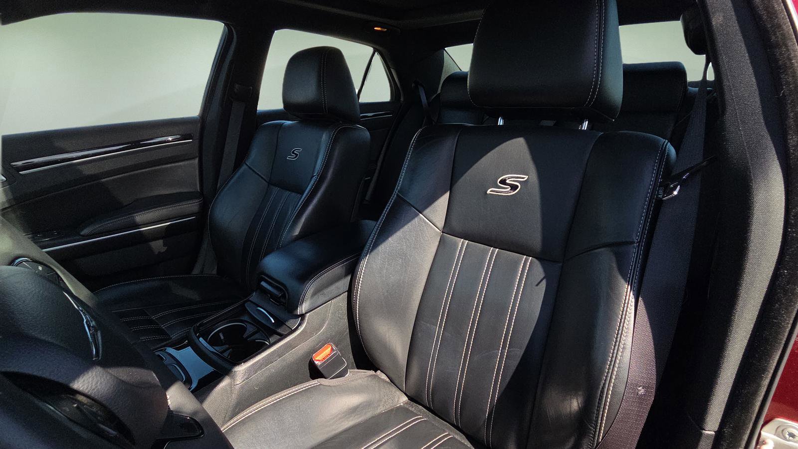 Used 2023 Chrysler 300 S RWD image 24