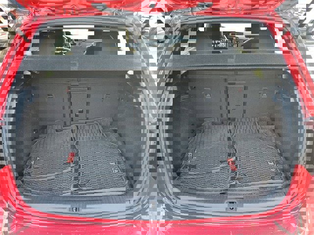 Used 2016 Volkswagen Golf S image 7