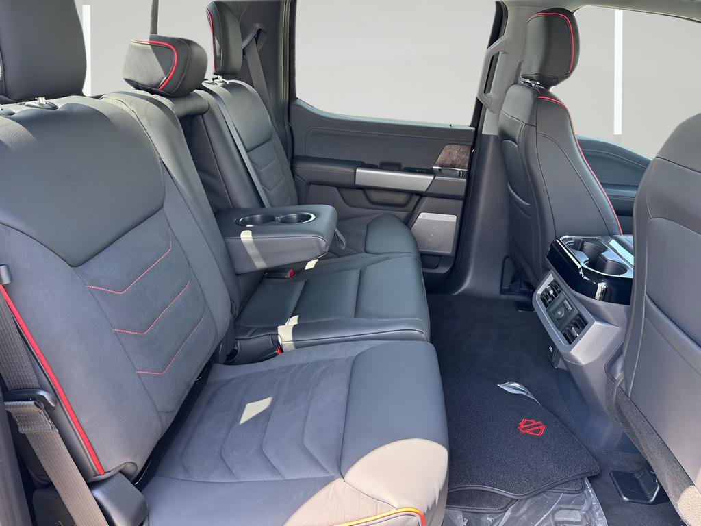 New 2026 Ford F250 Lariat w/ Black Appearance Package AWD/4WD image 32