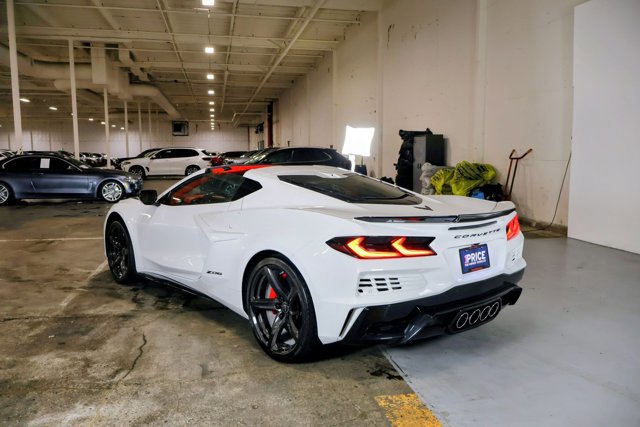 Used 2025 Chevrolet Corvette Z06 w/ Battery Protection Package image 9