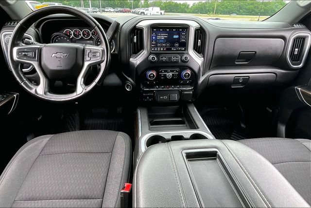 Used 2022 Chevrolet Silverado 1500 LT Trail Boss w/ Convenience Package II AWD/4WD image 8