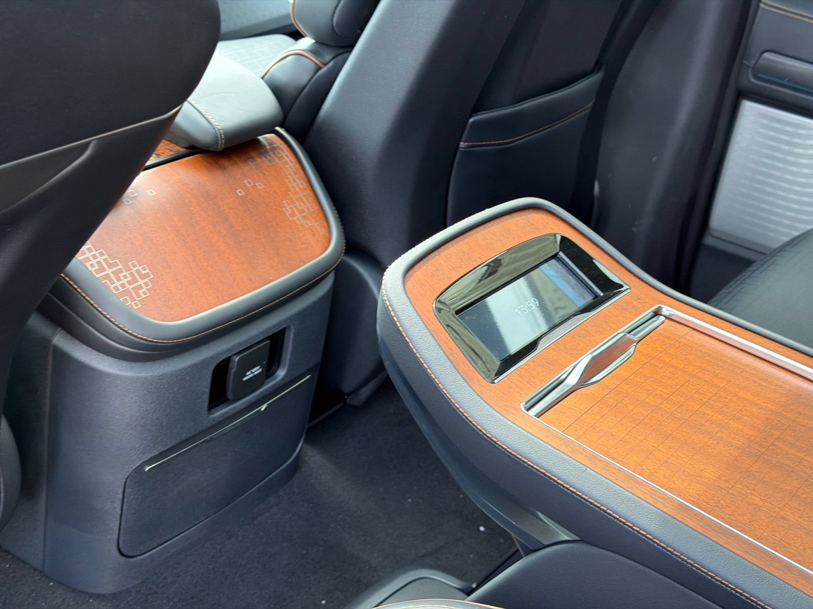 New 2026 Lincoln Navigator L Black Label AWD/4WD image 20