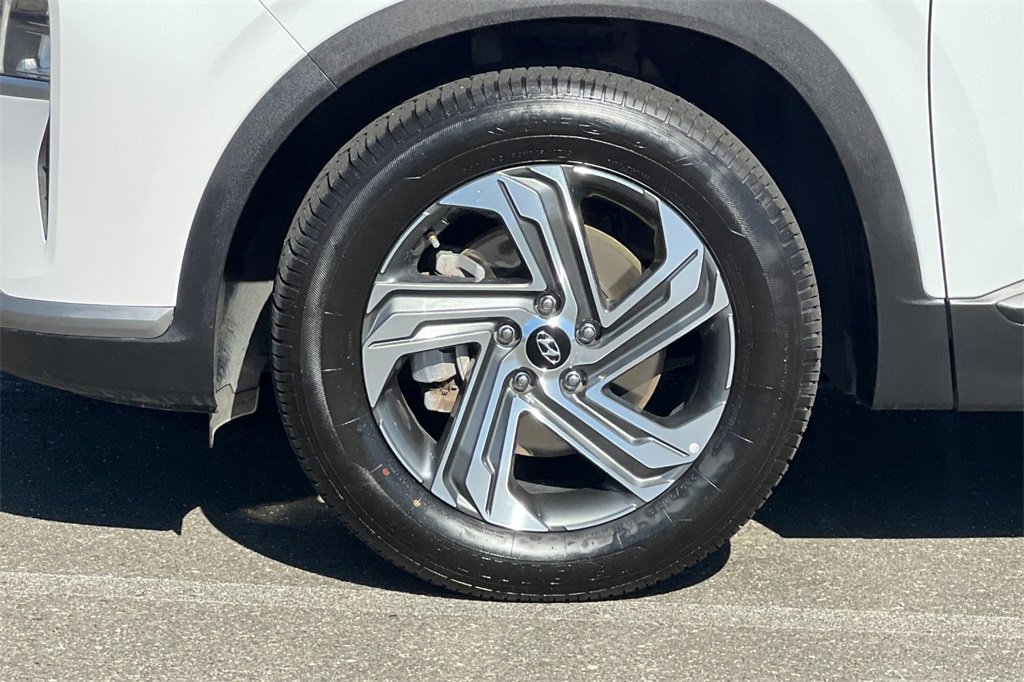 Used 2023 Hyundai Santa Fe SEL image 13