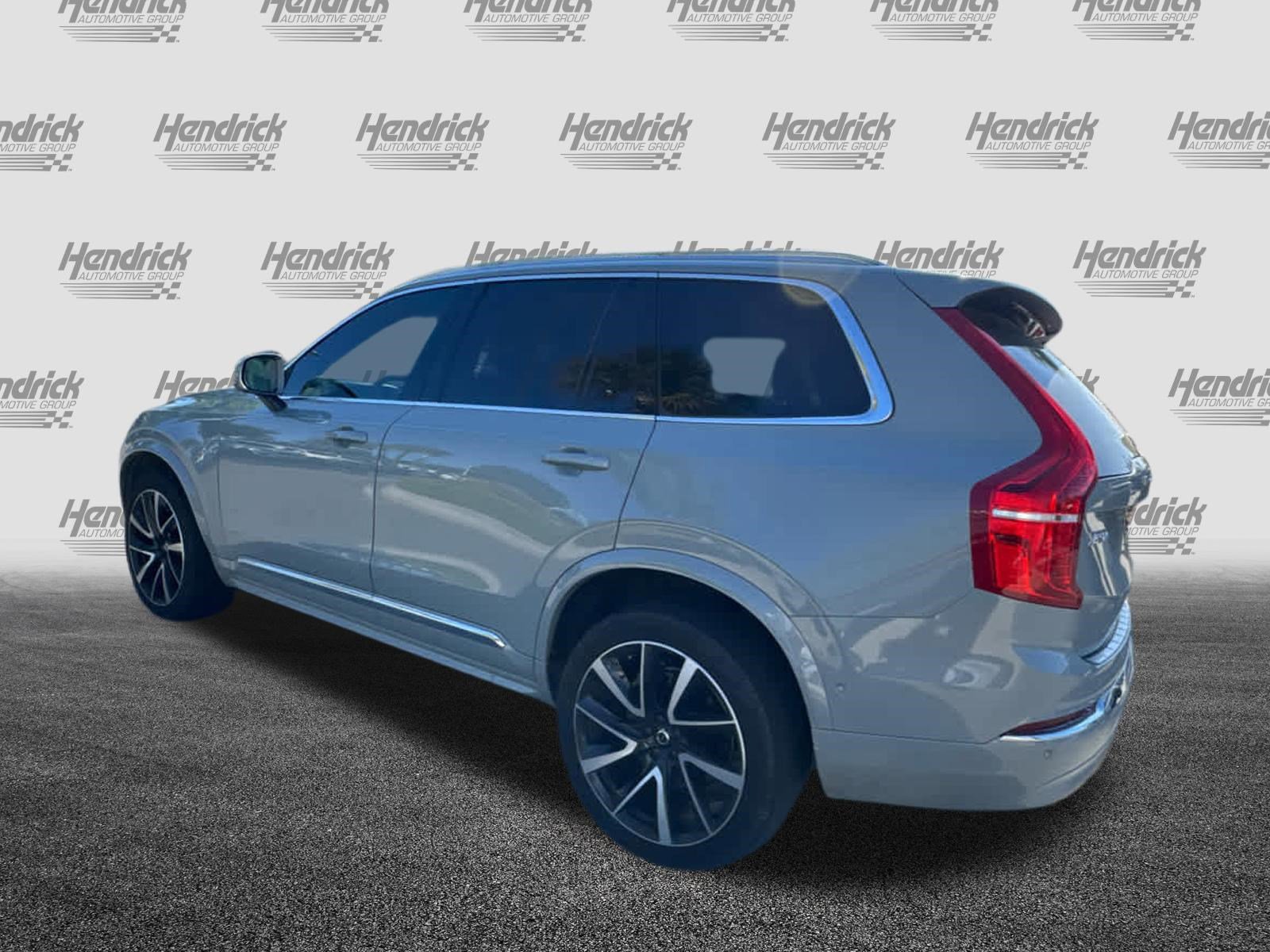 Certified 2024 Volvo XC90 B6 Ultimate w/ Lounge Package image 11
