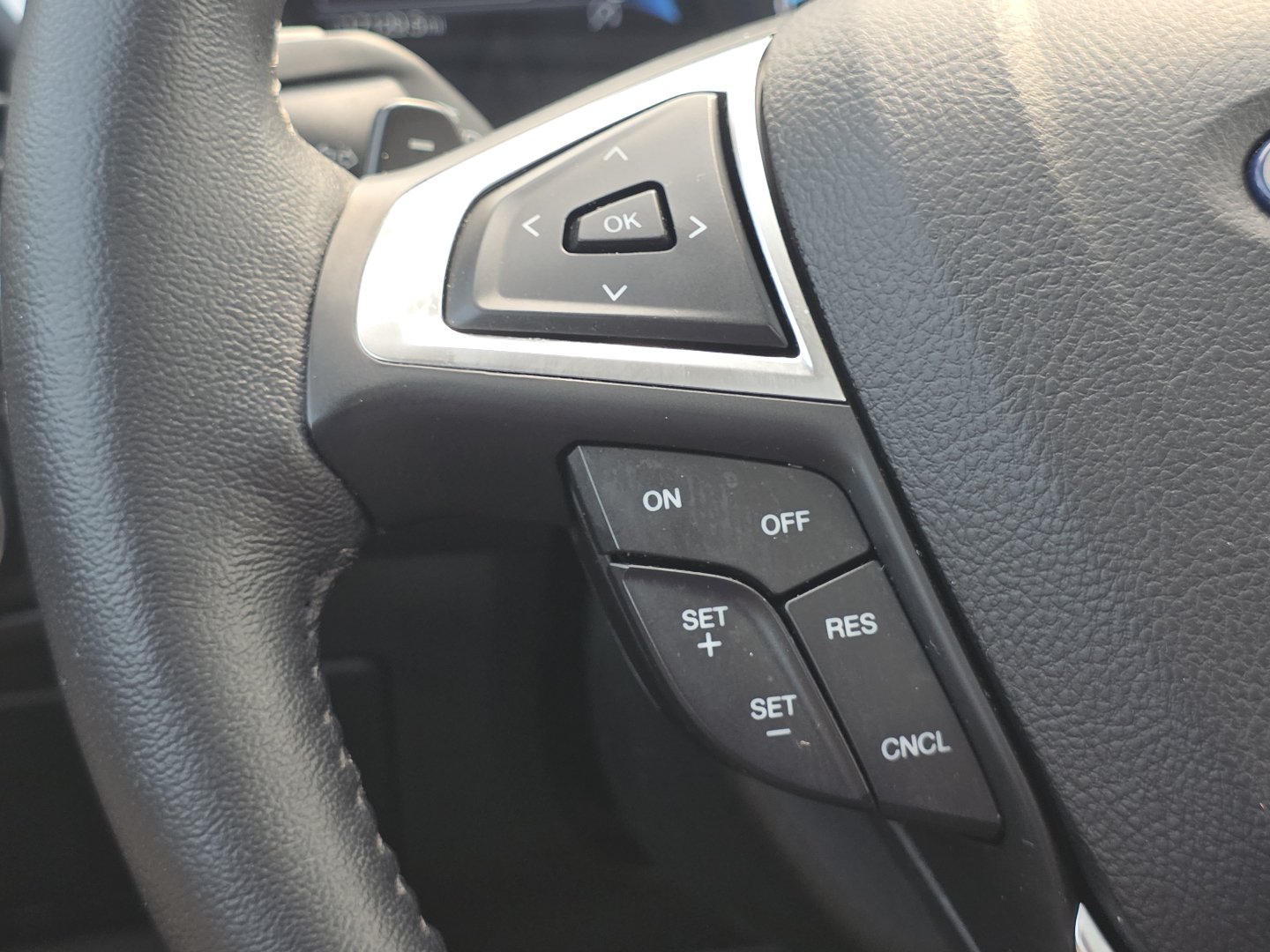 Used 2022 Ford Edge SEL w/ Convenience Package AWD/4WD image 30