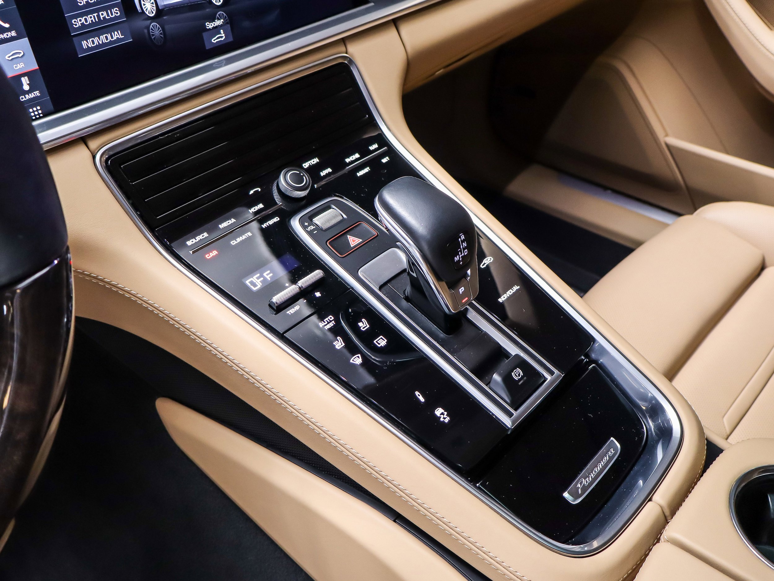 Certified 2019 Porsche Panamera 4 AWD/4WD image 29