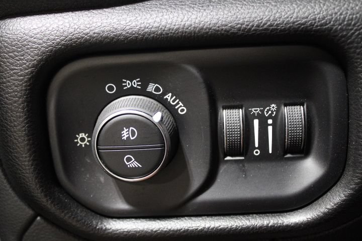 Used 2023 RAM 1500 Laramie AWD/4WD image 39