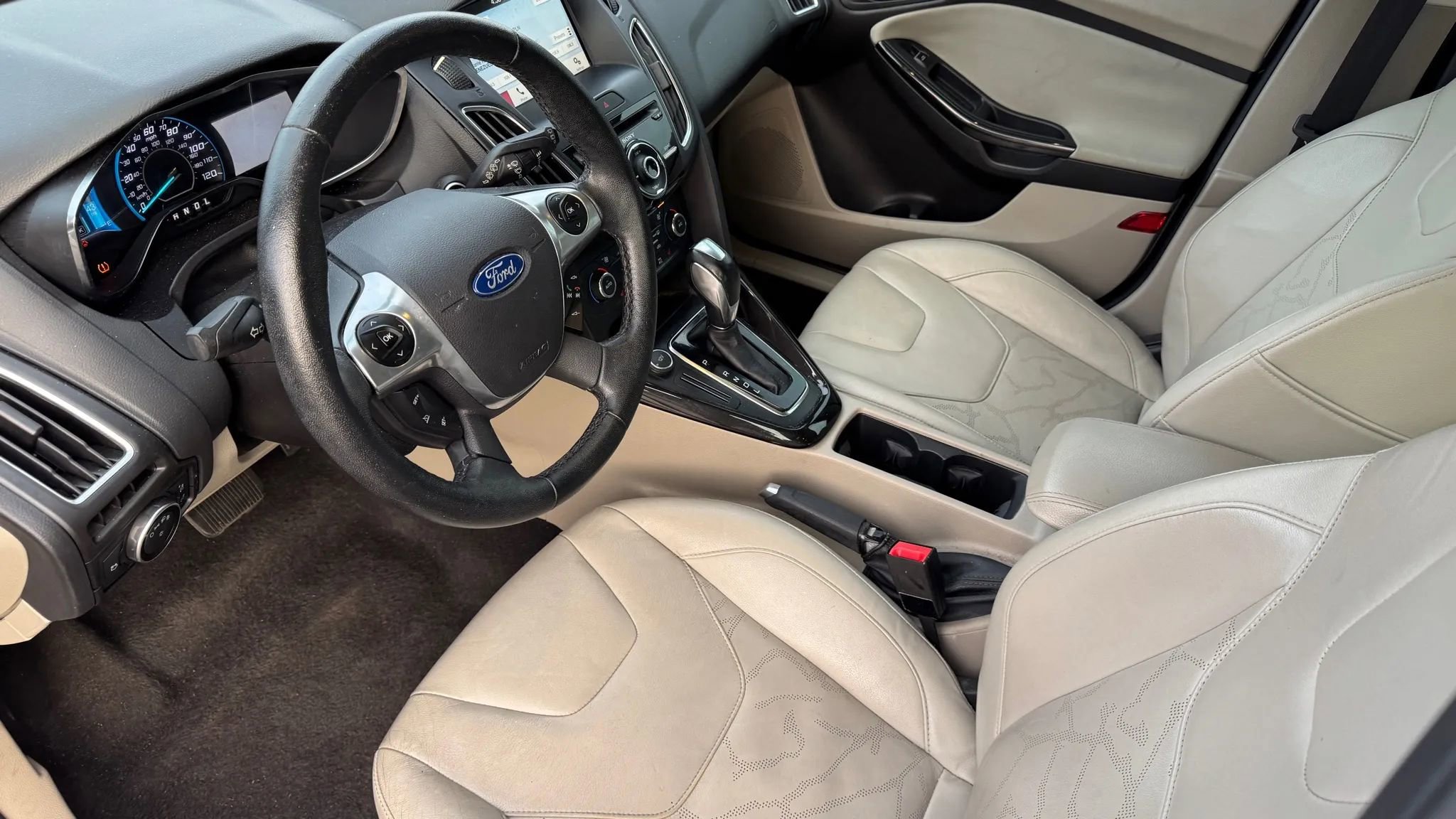 Used 2016 Ford Focus Electric Hatchback w/ Exterior Protection Package image 21