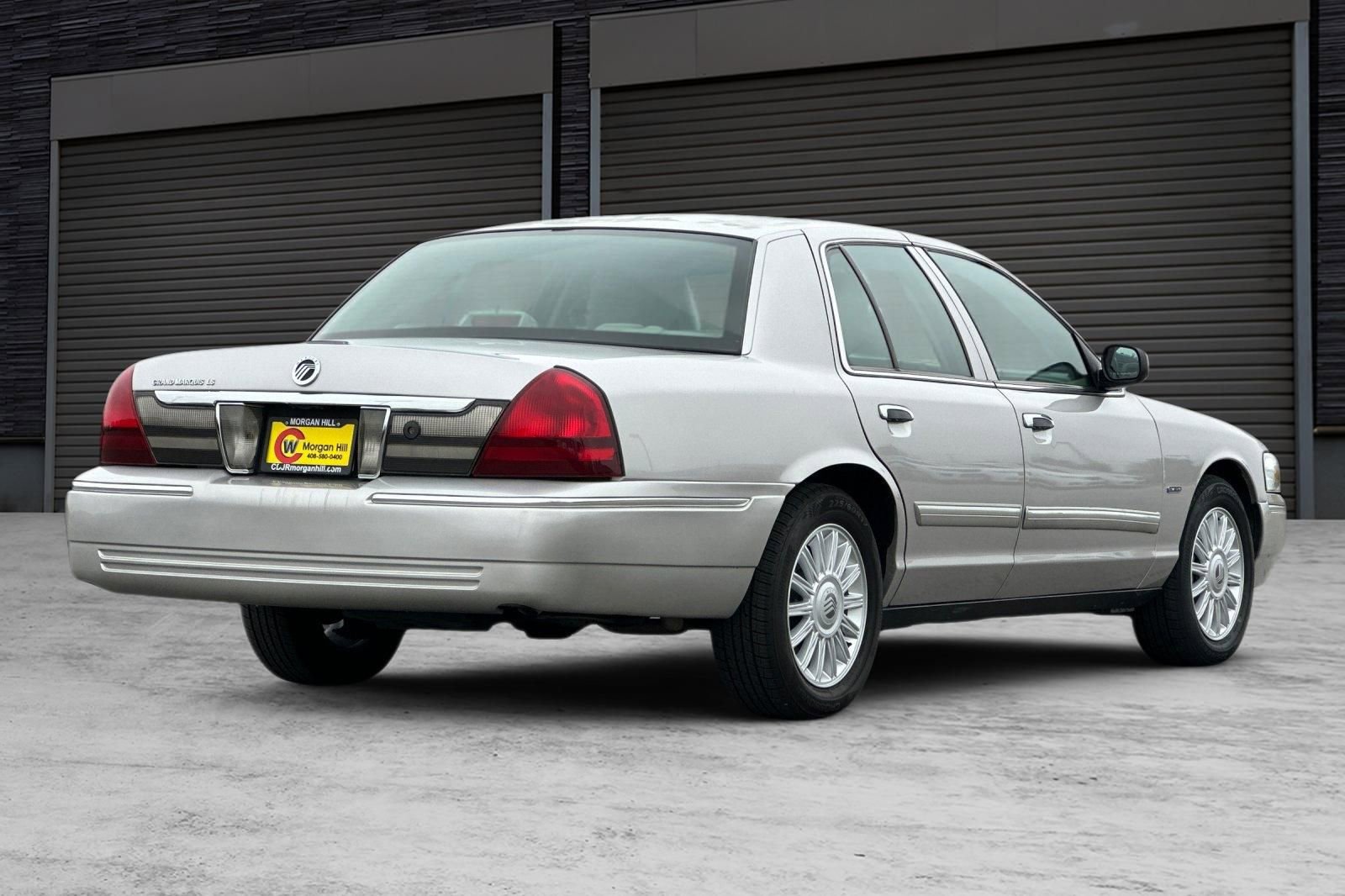 Used 2011 Mercury Grand Marquis LS image 4