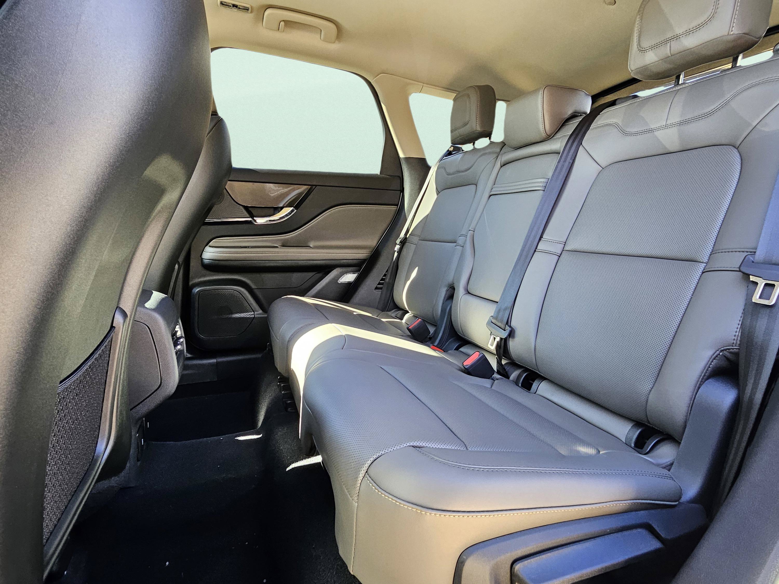 New 2026 Lincoln Corsair Premiere AWD/4WD image 24