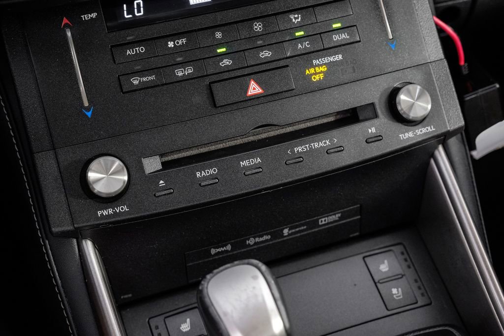 Used 2015 Lexus IS 350 w/ Navigation System Package image 25