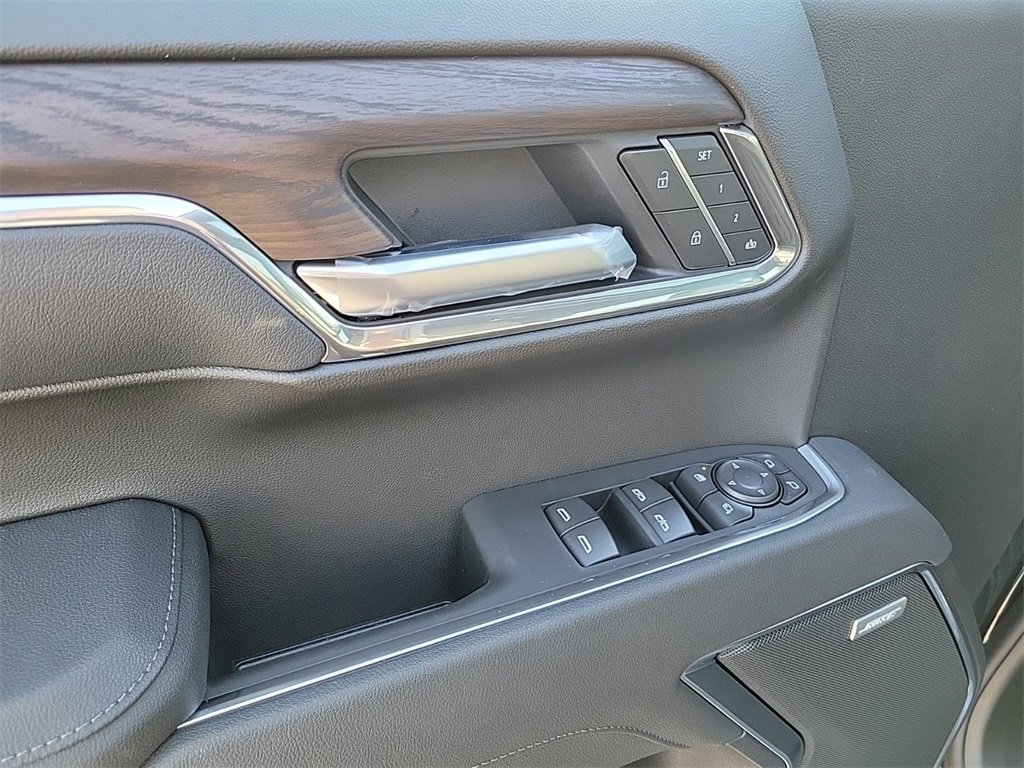 New 2026 GMC Sierra 1500 SLT w/ SLT Premium Plus Package image 19