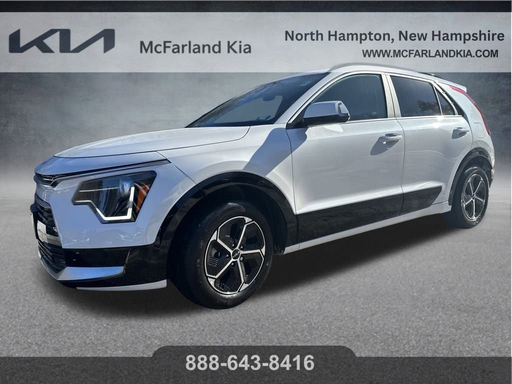 Used 2024 Kia Niro SX image 1