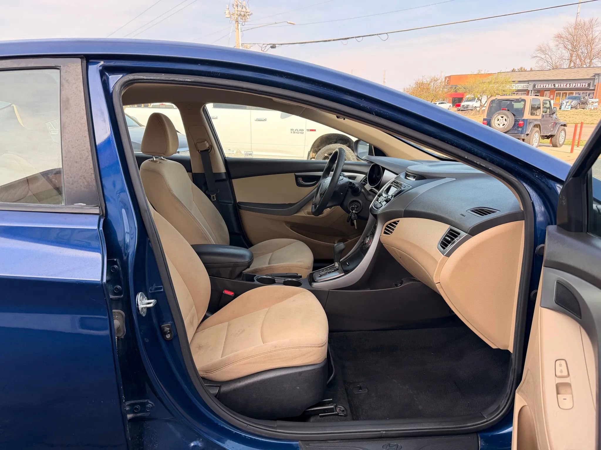 Used 2013 Hyundai Elantra GLS image 26