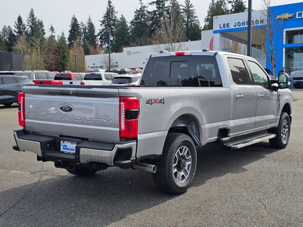 Used 2024 Ford F350 Lariat image 5