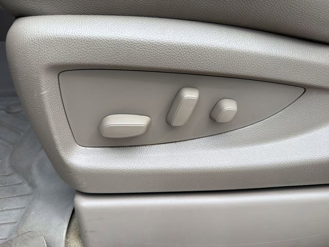 Used 2018 GMC Yukon XL SLT w/ Premium Edition image 14