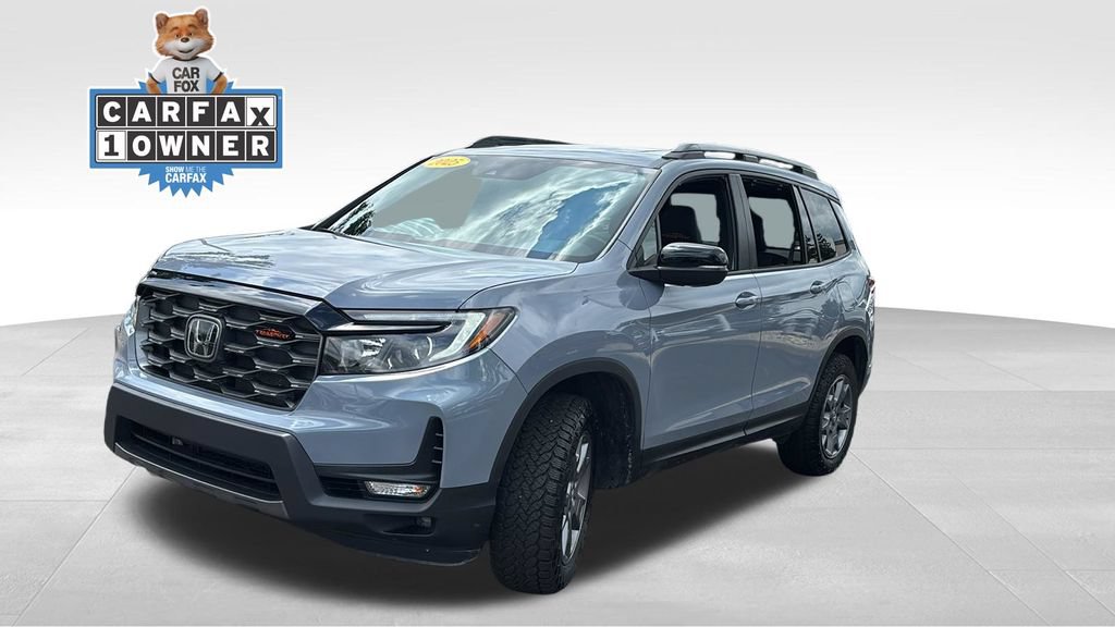 Certified 2025 Honda Passport TrailSport video 3