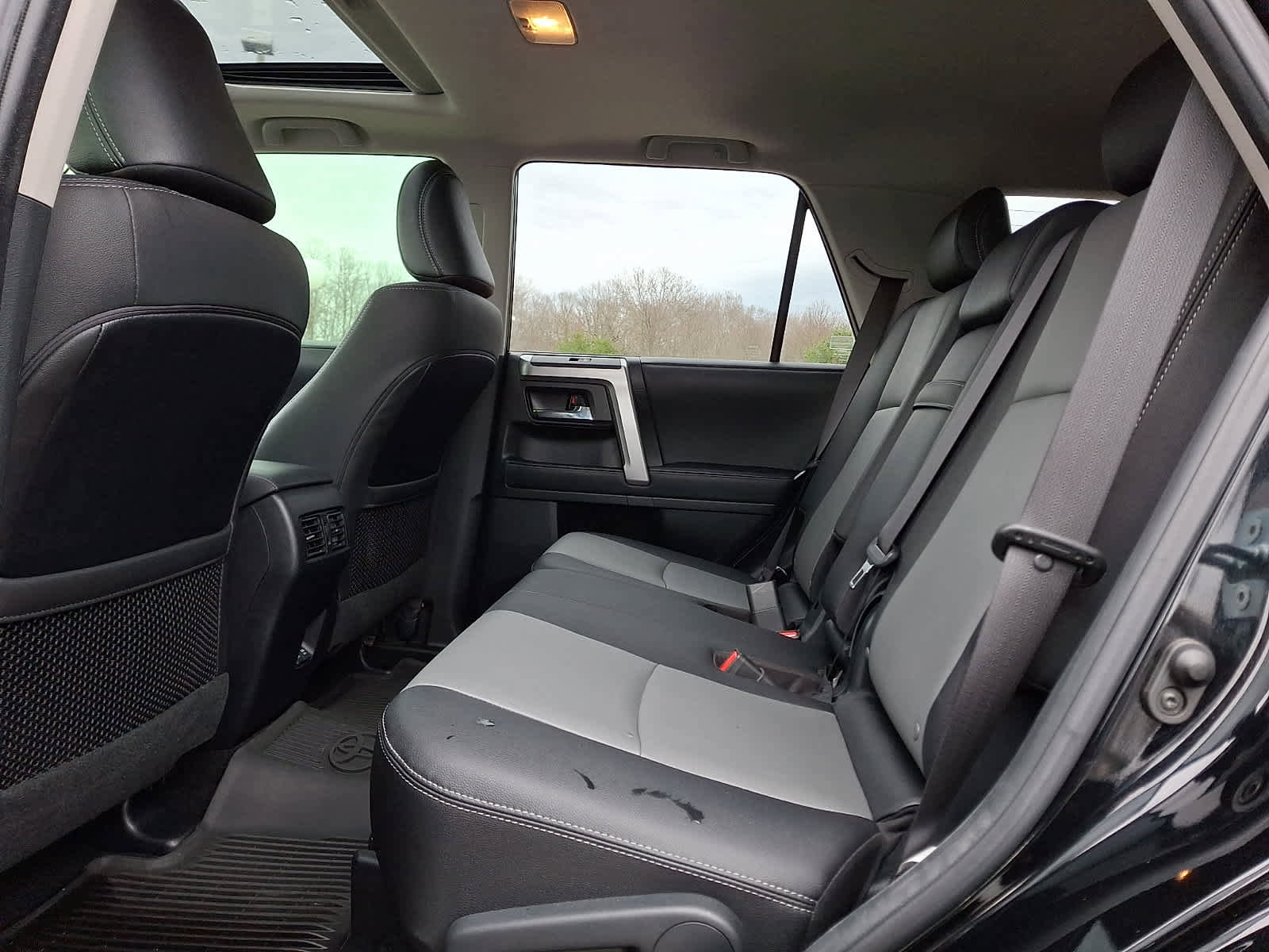 Used 2021 Toyota 4Runner SR5 Premium w/ Moonroof Package image 11