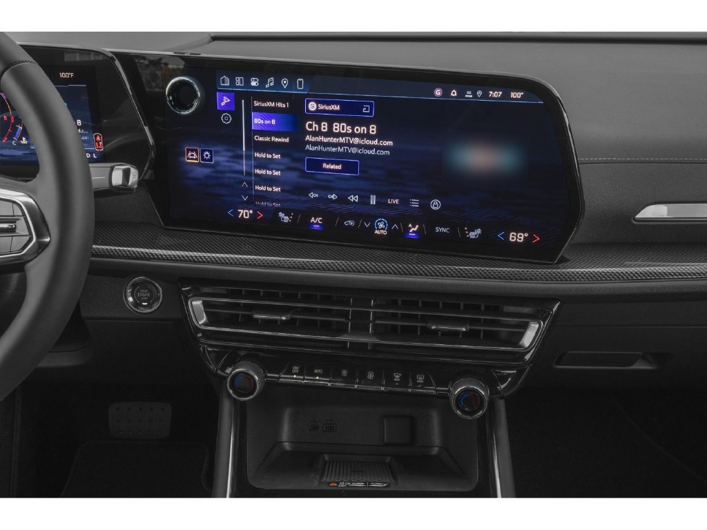 New 2027 Chevrolet Traverse Z71 w/ Enhanced Driving Package AWD/4WD image 9