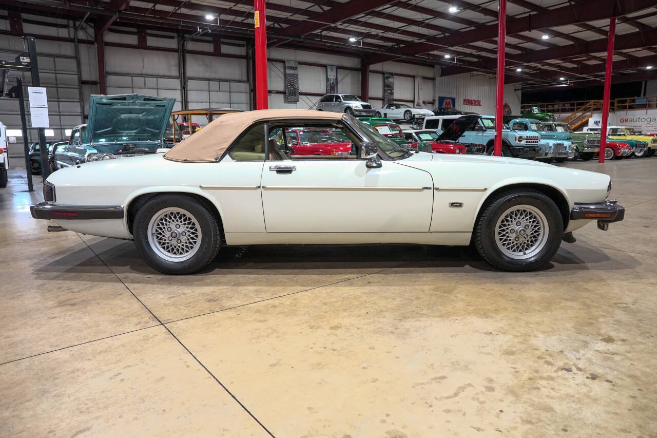 Used 1992 Jaguar XJS V12 Convertible RWD image 25