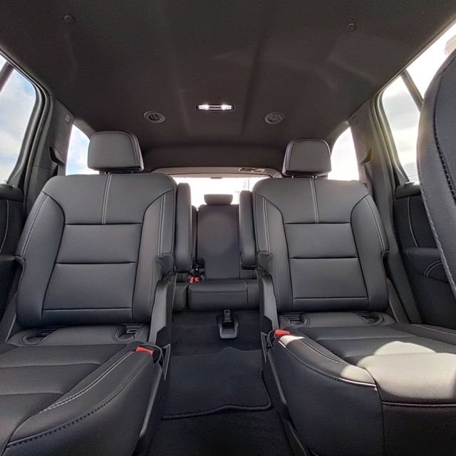 New 2026 GMC Acadia Elevation w/ Super Cruise Package FWD image 33