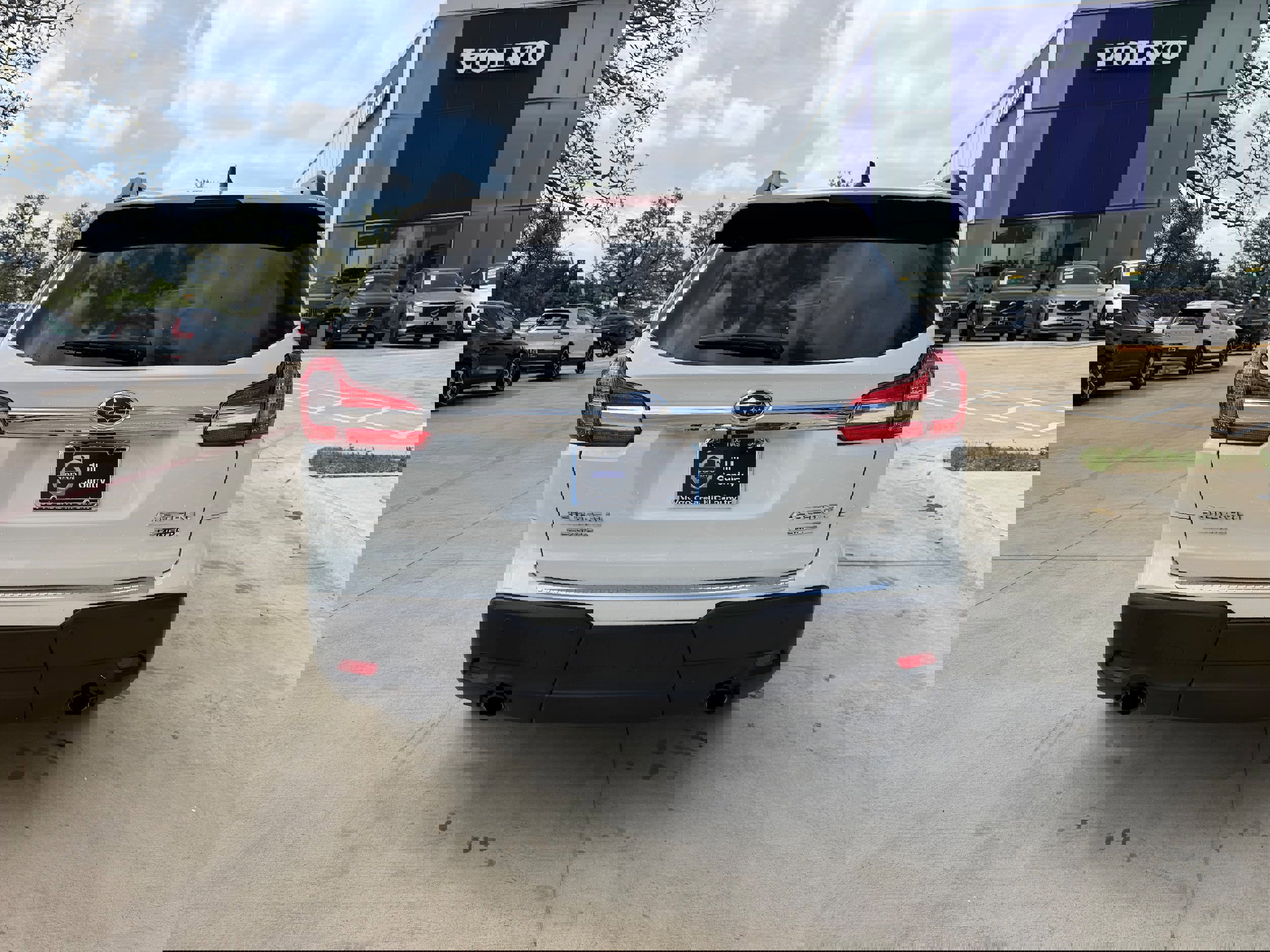 Used 2021 Subaru Ascent Limited w/ Technology Package image 5