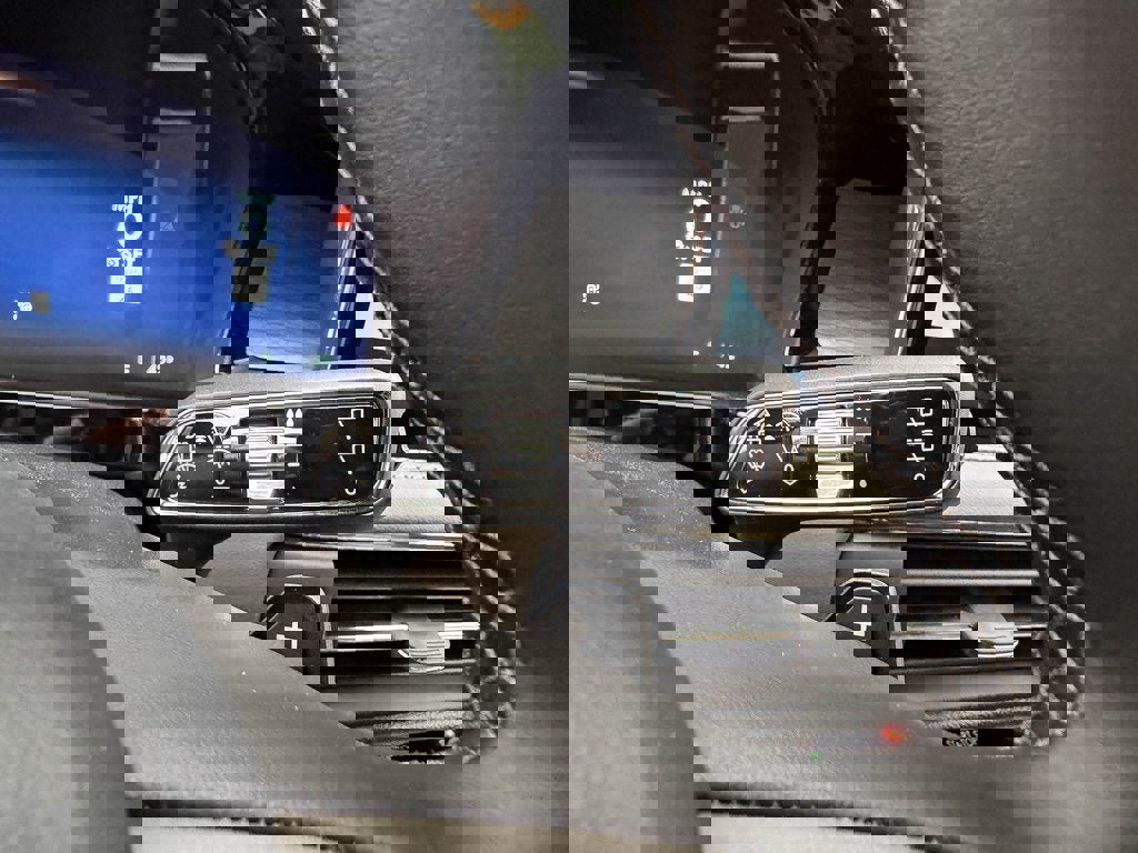 New 2026 Lincoln Corsair Premiere image 38