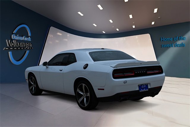 Used 2018 Dodge Challenger SXT image 6