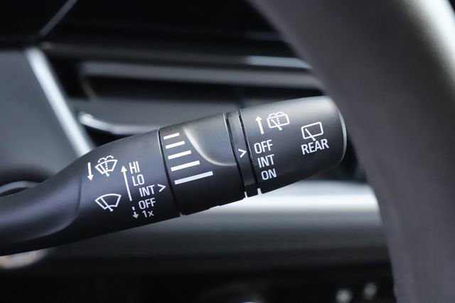 Used 2025 Chevrolet TrailBlazer LT w/ Driver Confidence Package image 35