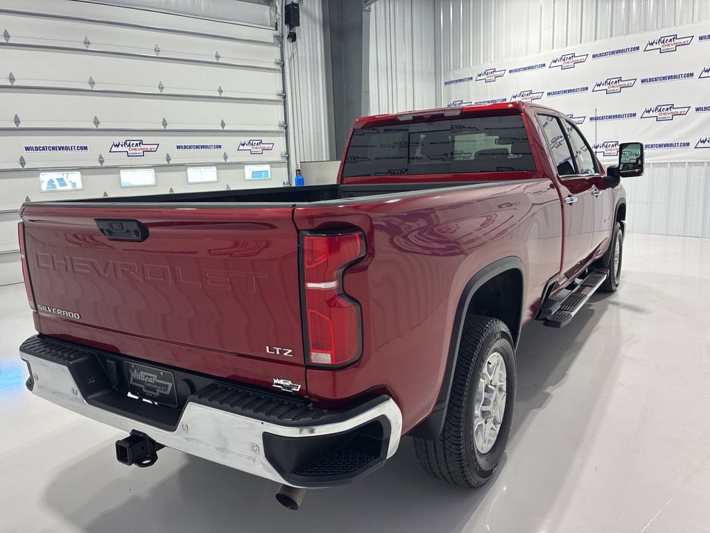 Used 2026 Chevrolet Silverado 2500 LTZ AWD/4WD image 8