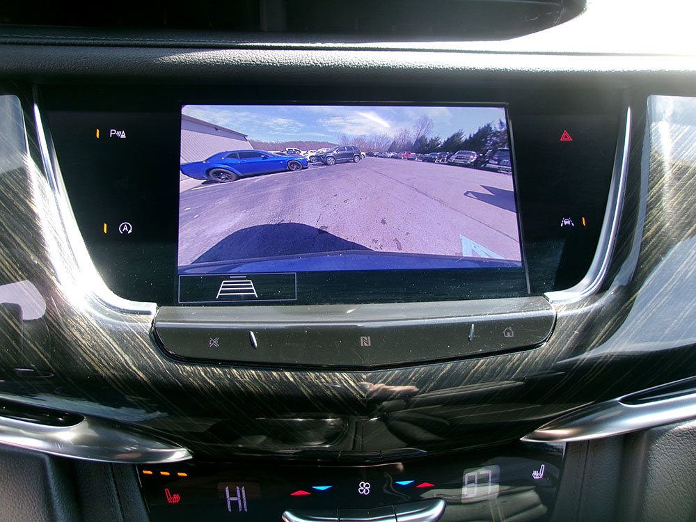 Used 2020 Cadillac XT6 Premium Luxury image 19