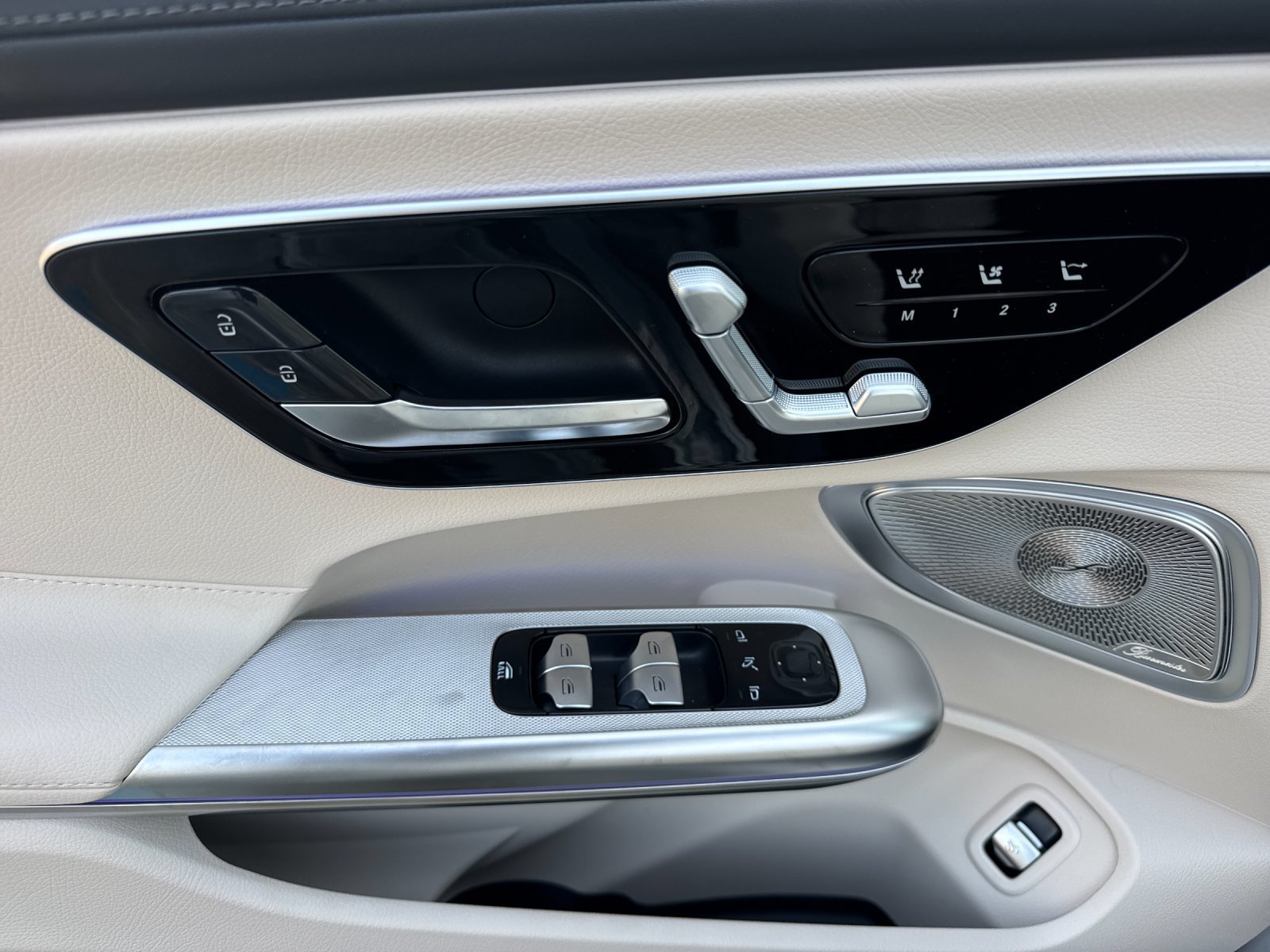 New 2027 Mercedes-Benz CLE 450 4MATIC Cabriolet image 12