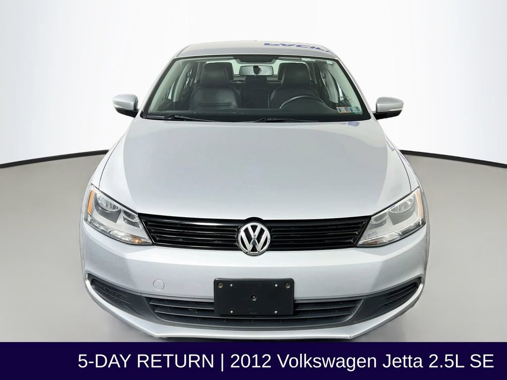 Used 2012 Volkswagen Jetta SE FWD image 3