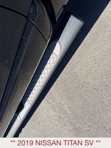 Used 2019 Nissan Titan SV w/ SV Convenience Package image 14