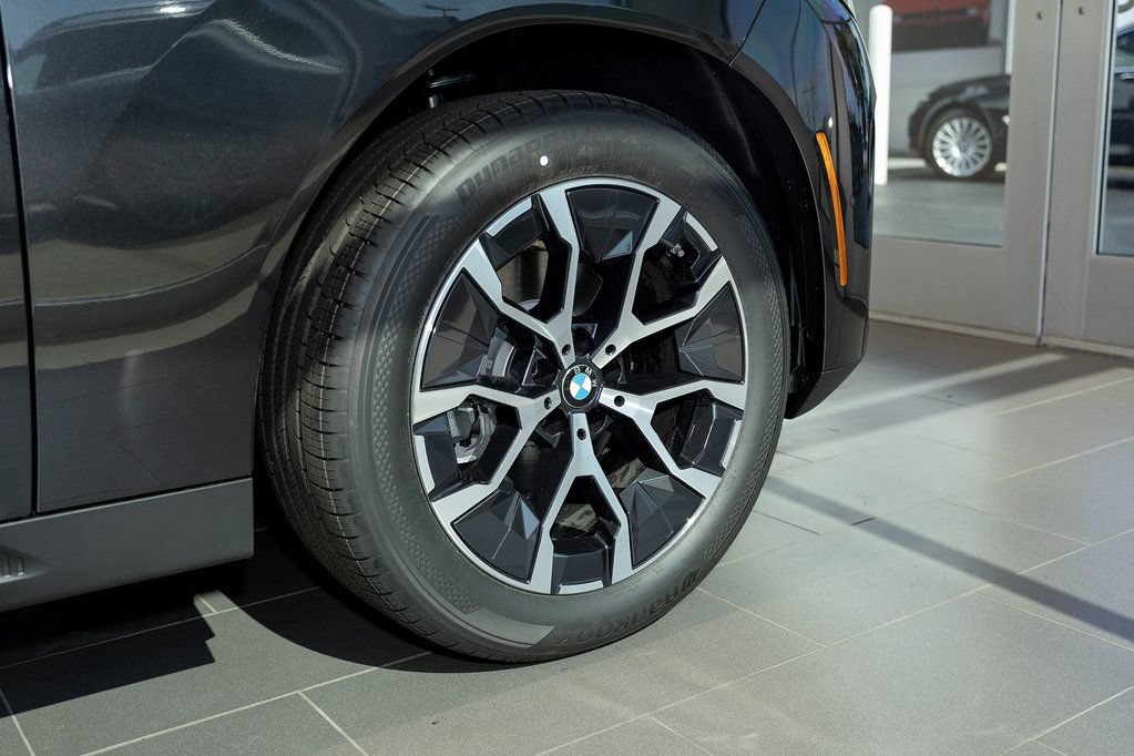 Used 2025 BMW X3 xDrive30i w/ Premium Package AWD/4WD image 6
