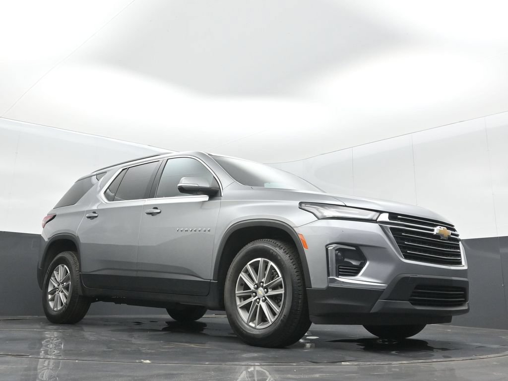 Used 2023 Chevrolet Traverse LT AWD/4WD image 10