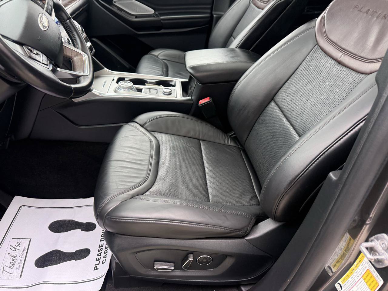 Used 2020 Ford Explorer Platinum w/ Premium Technology Package AWD/4WD image 14